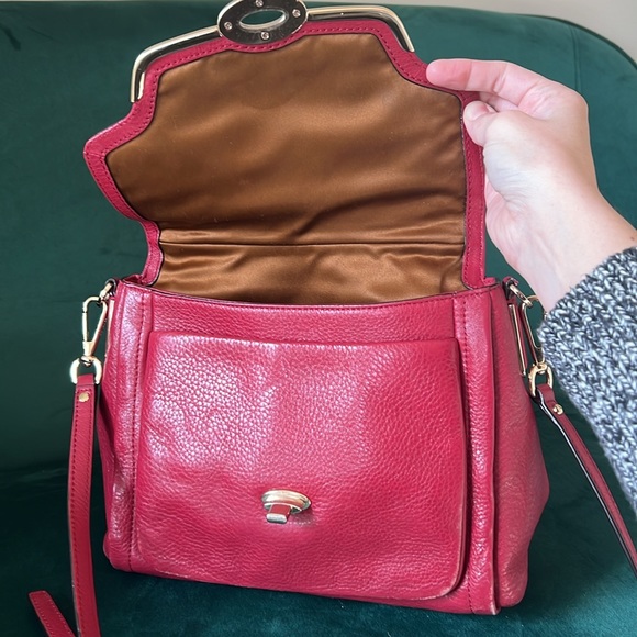 COACH- genuine RED leather crossbody bag - Picture 4 of 8